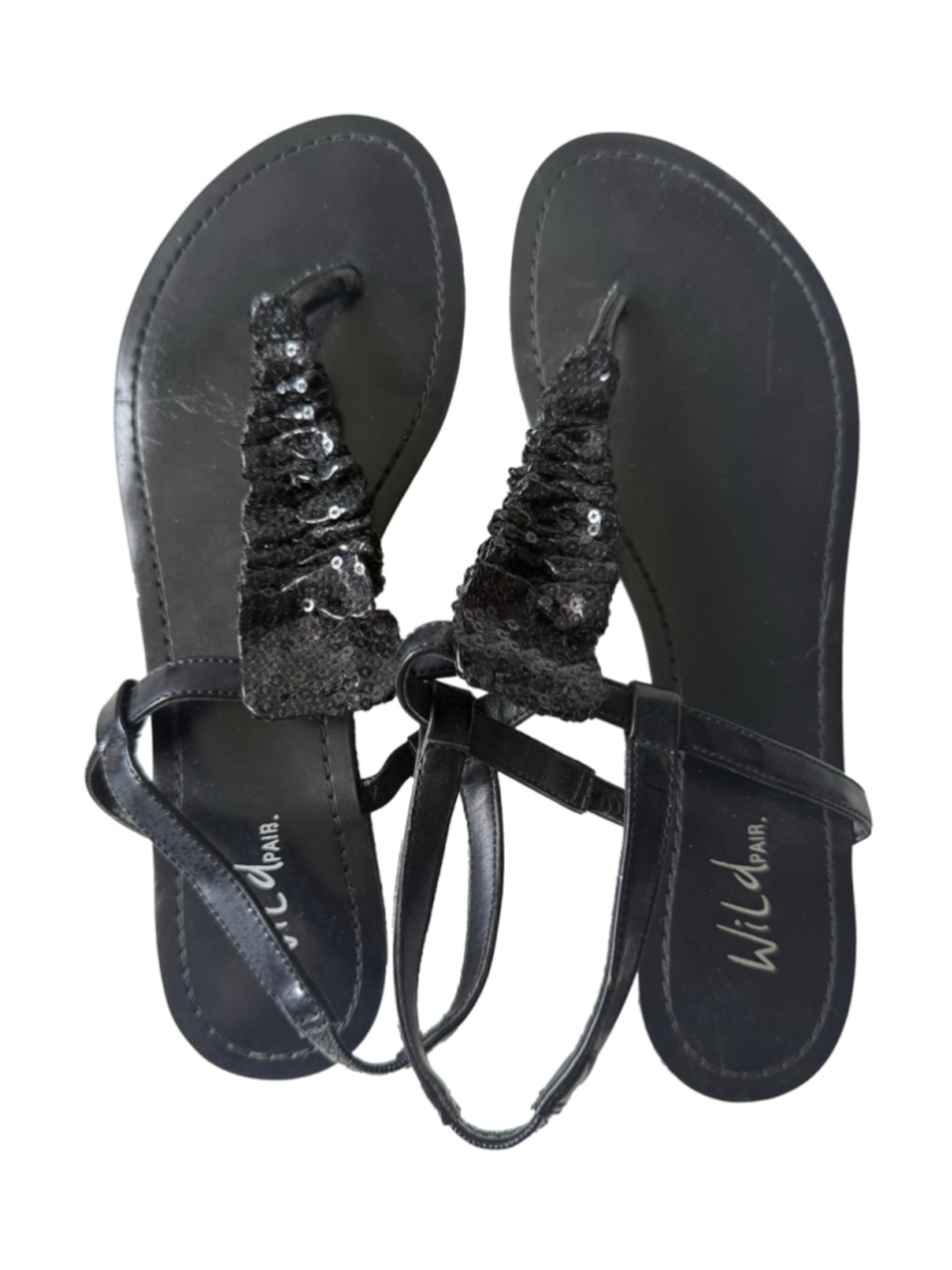 NWOT Wild Pair Black sequin flat sandal size 7.5